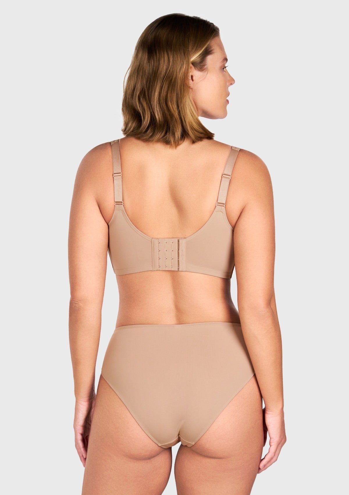(Cardi B recommends)CoolComfort Smoothing Unlined Minimizer Underwire Bra